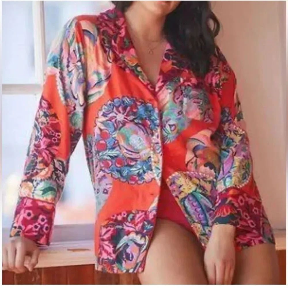Anthropologie Alexandra
Farmer Secret Garden Flannel
Pajama top size Small